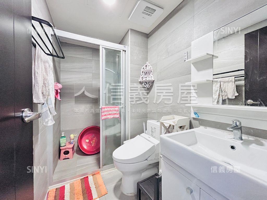 新潤Ａ１８兩房車位房屋室內格局與周邊環境