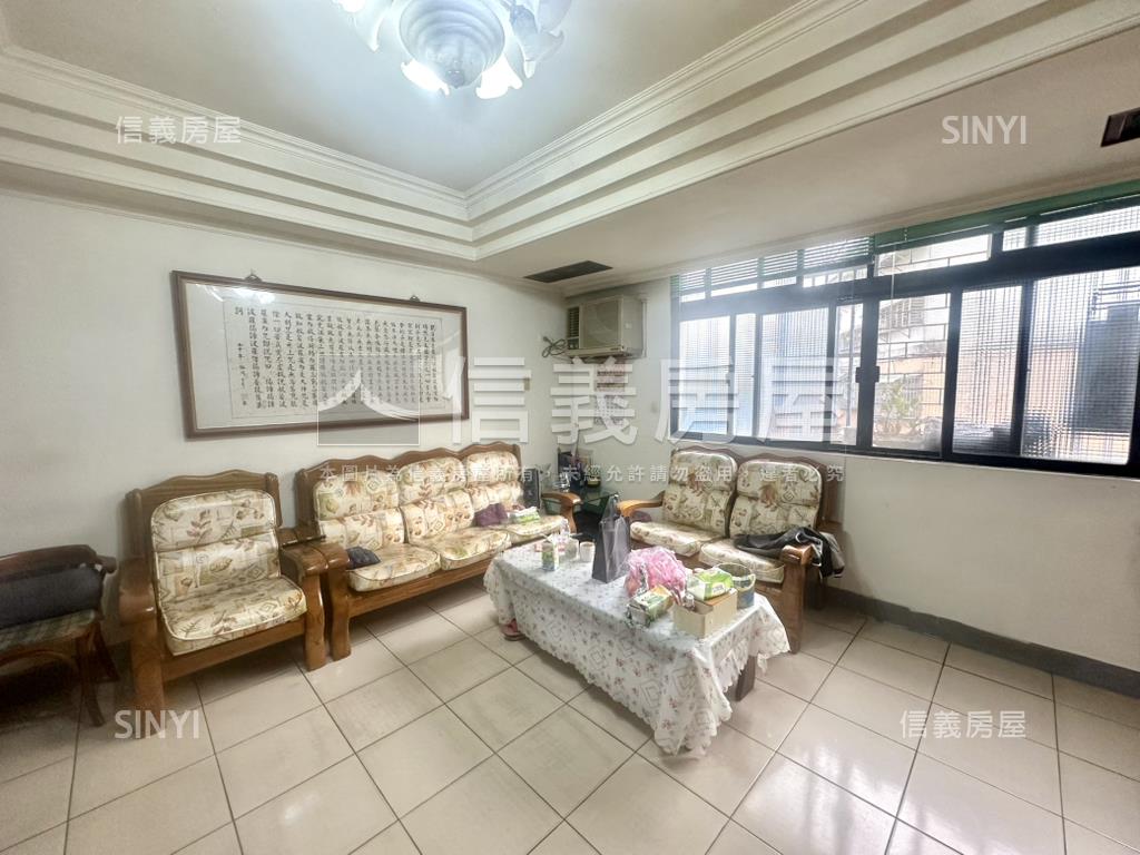 雙捷運大空間美寓房屋室內格局與周邊環境