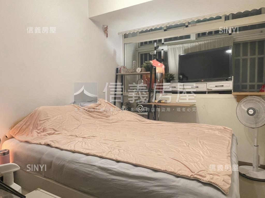 行政公寓頂佳美裝潢房屋室內格局與周邊環境