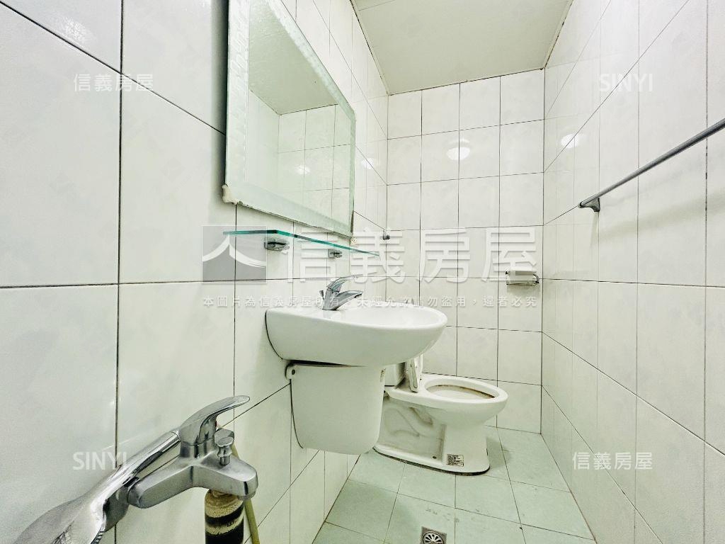 溫馨美妝三房前後陽台房屋室內格局與周邊環境