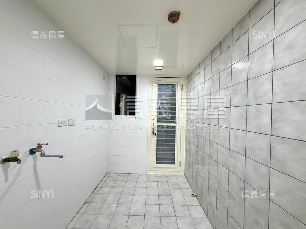 敦南精美三房車位房屋室內格局與周邊環境