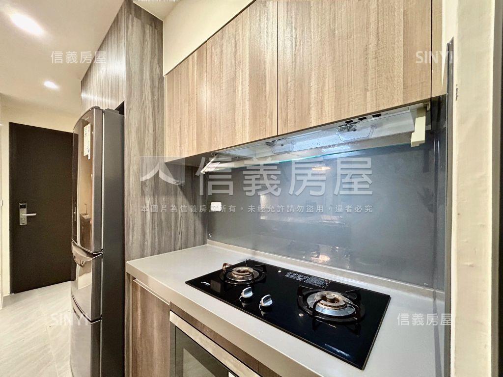 學府首席３房子母車位房屋室內格局與周邊環境