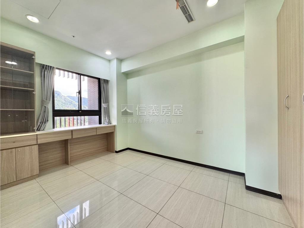 雲天綠第景觀三房豪邸房屋室內格局與周邊環境