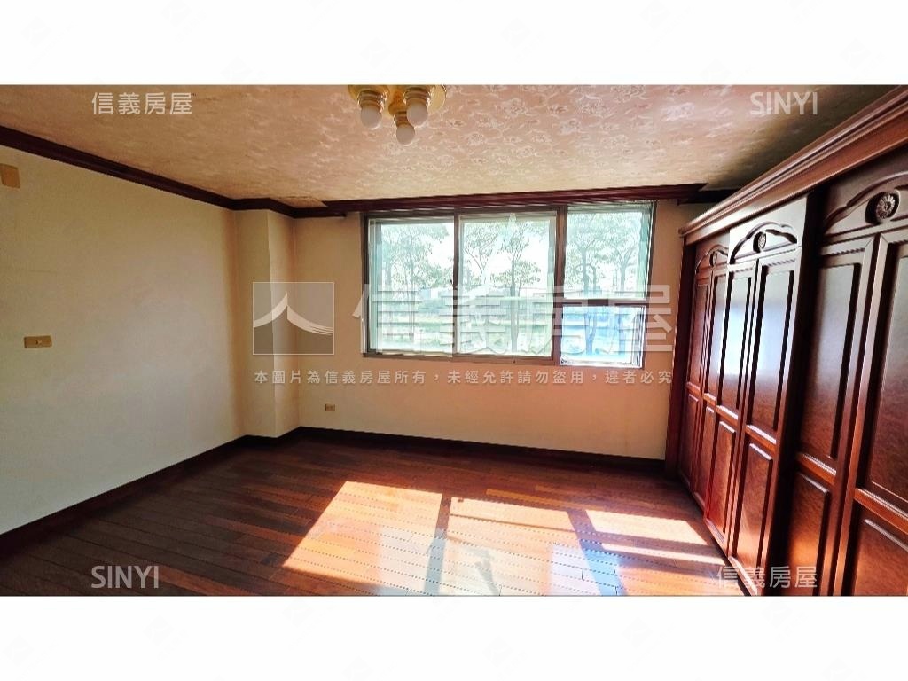 府安路約九米寬金店面房屋室內格局與周邊環境