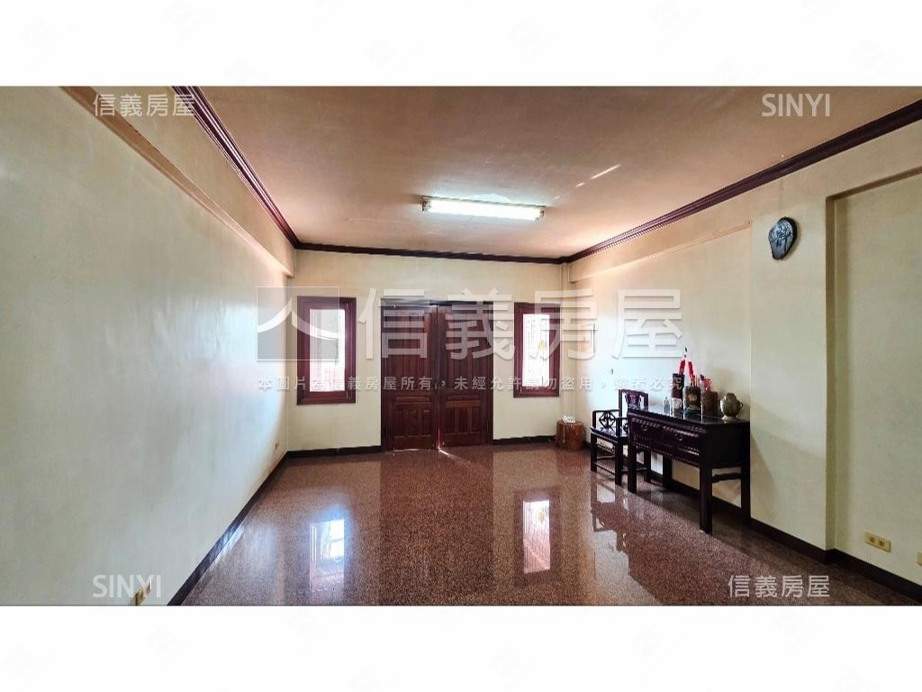 府安路約九米寬金店面房屋室內格局與周邊環境