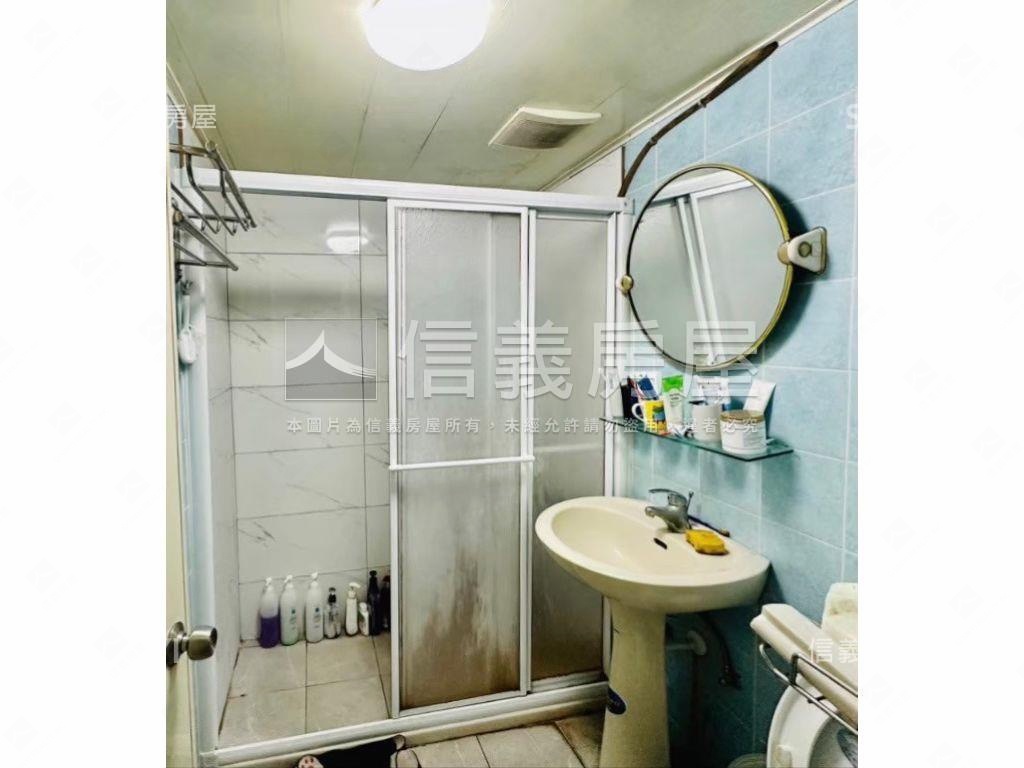 一中裝潢四房房屋室內格局與周邊環境