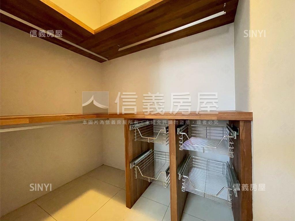 力璞悅２房車位房屋室內格局與周邊環境