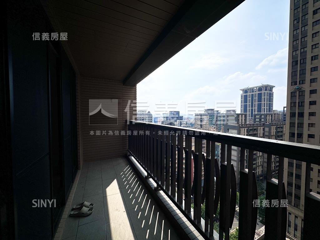皇翔玉鼎。明亮美四房車位房屋室內格局與周邊環境