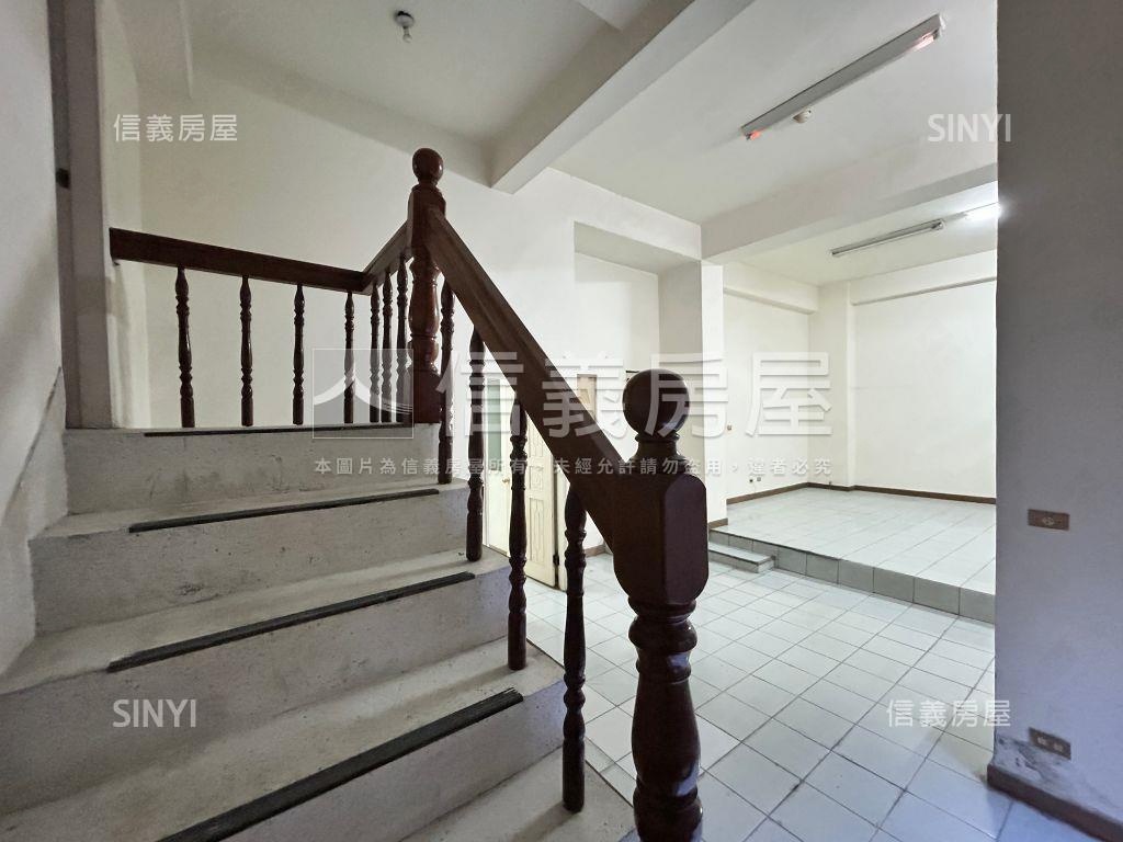 ☆辦公自住兩相宜房屋室內格局與周邊環境