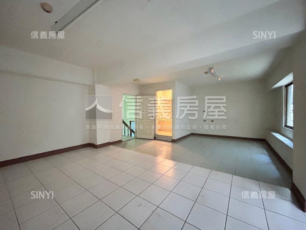 ☆辦公自住兩相宜房屋室內格局與周邊環境