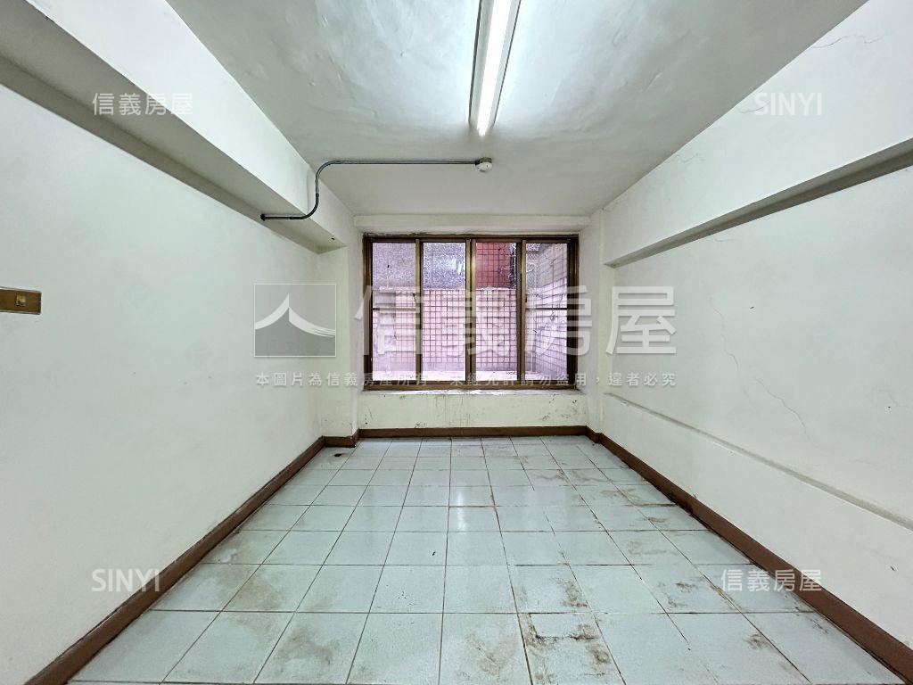 ☆辦公自住兩相宜房屋室內格局與周邊環境