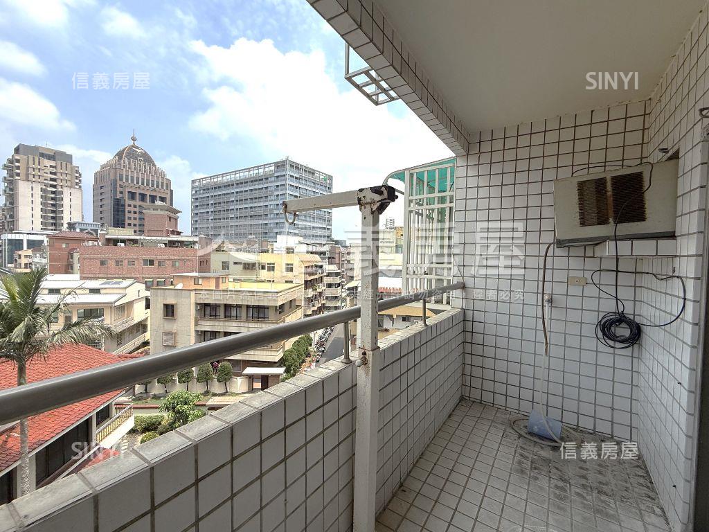 酷中港商務大樓棒房屋室內格局與周邊環境