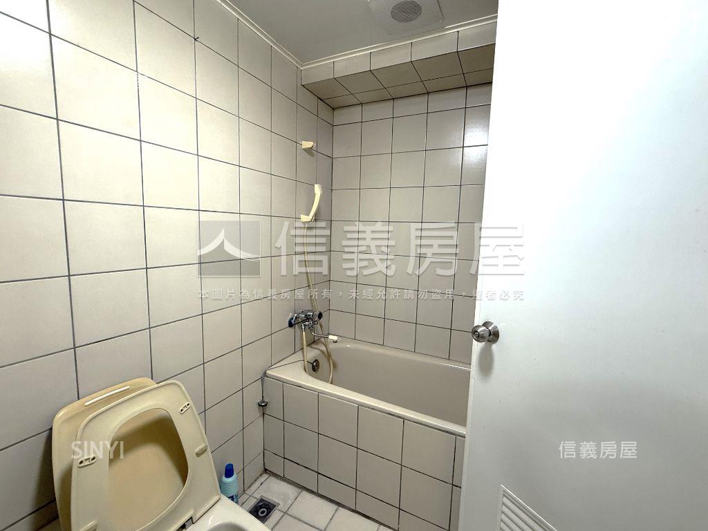 酷中港商務大樓棒房屋室內格局與周邊環境