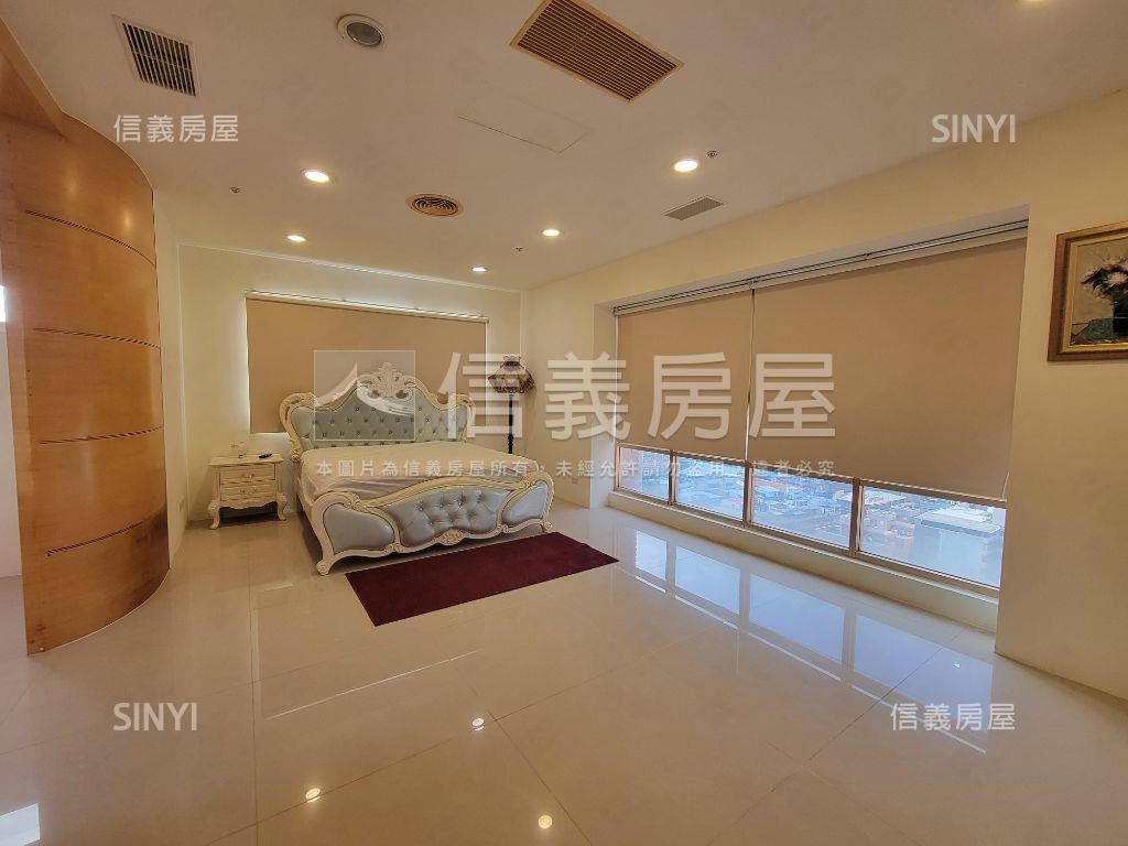 藝文特區。樓中樓美宅房屋室內格局與周邊環境