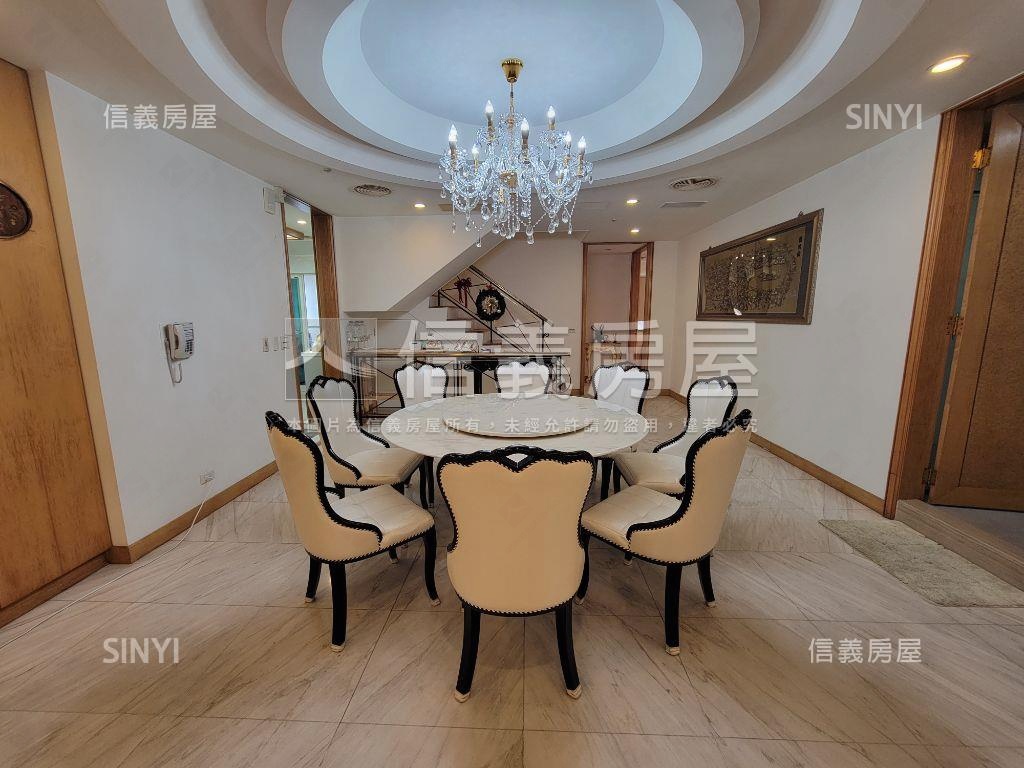 藝文特區。樓中樓美宅房屋室內格局與周邊環境