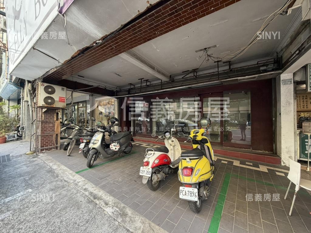 民生路燙金雙店面房屋室內格局與周邊環境