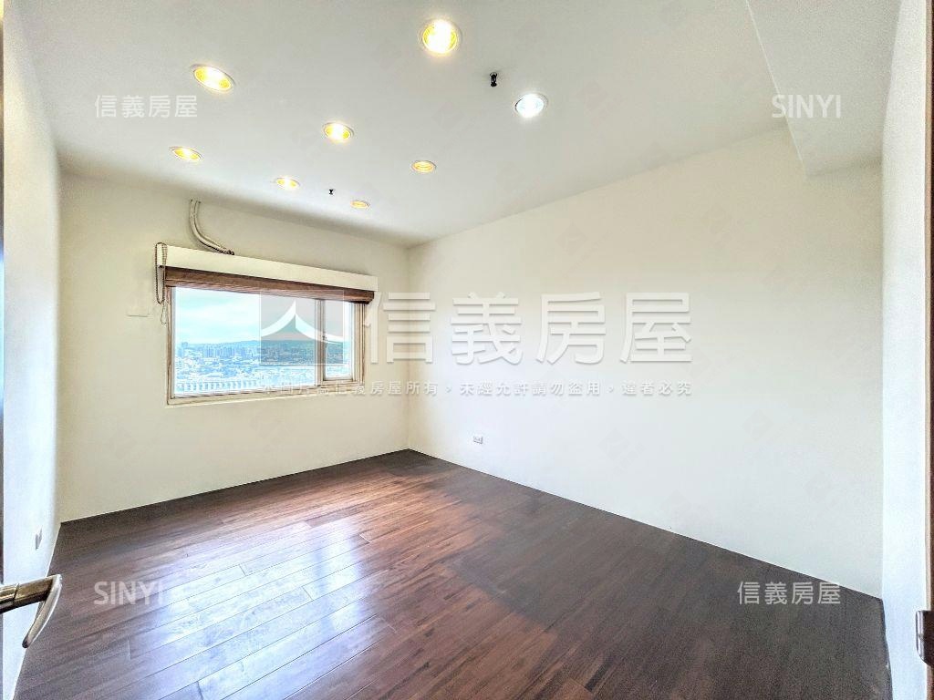 中悅桂冠✰景觀頂樓大四房房屋室內格局與周邊環境