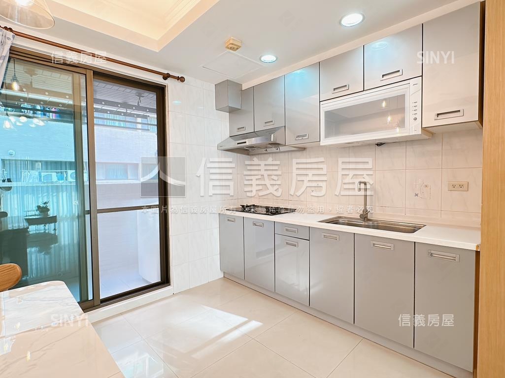 榮總西雅圖寬大三房雙陽台房屋室內格局與周邊環境