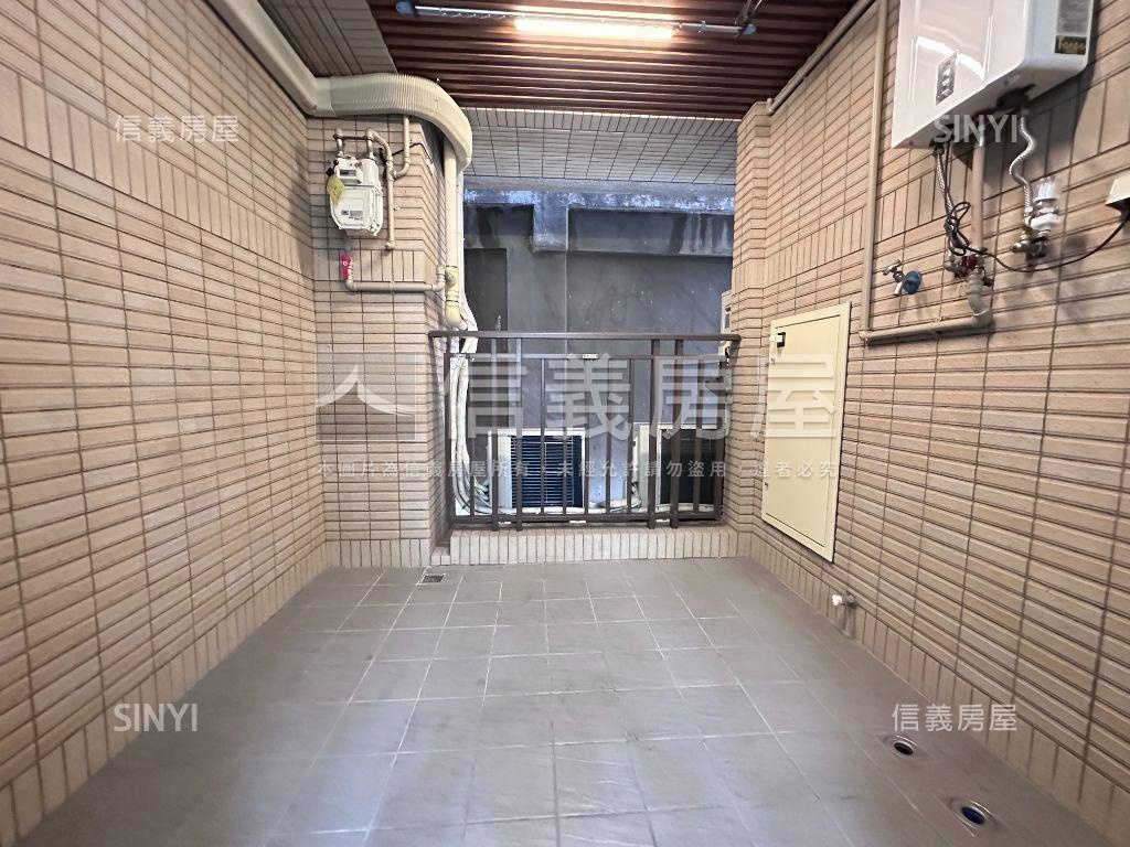 昇陽鵬城亮麗美３房房屋室內格局與周邊環境