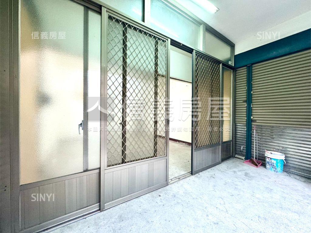 正８米活路約３０坪透天房屋室內格局與周邊環境