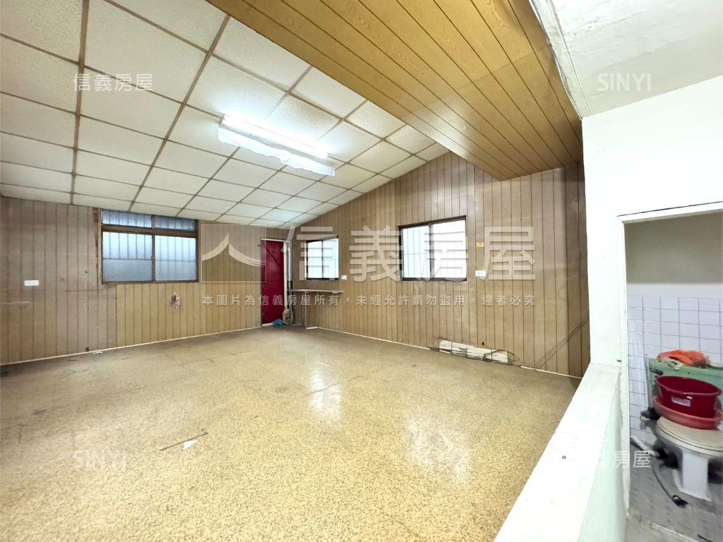 正８米活路約３０坪透天房屋室內格局與周邊環境