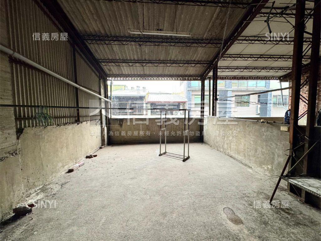 正８米活路約３０坪透天房屋室內格局與周邊環境