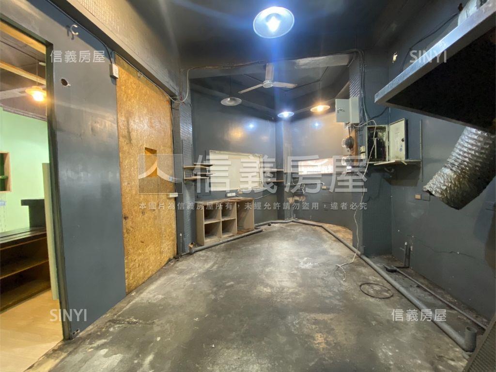 大德街１＋２樓角店房屋室內格局與周邊環境