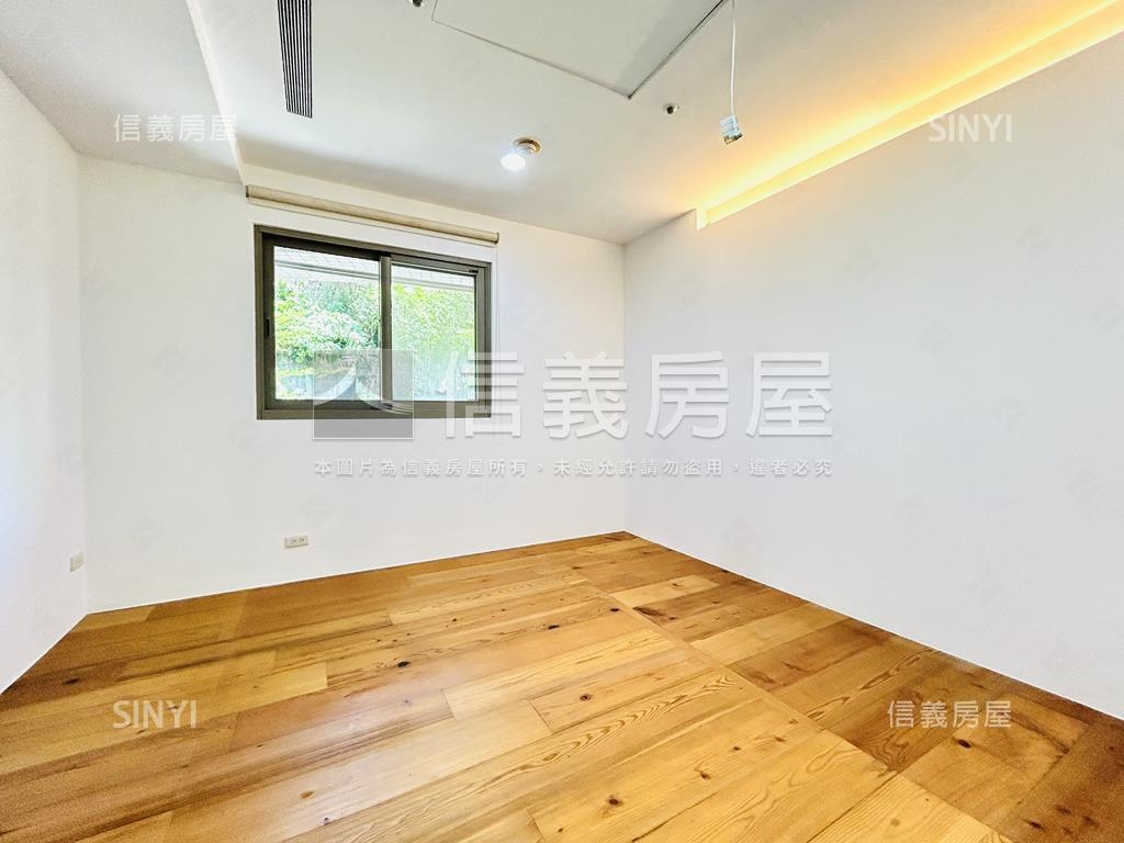 現代米羅美妝豪邸房屋室內格局與周邊環境