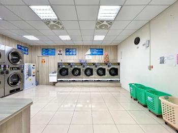 人潮錢潮邊間面寬金店