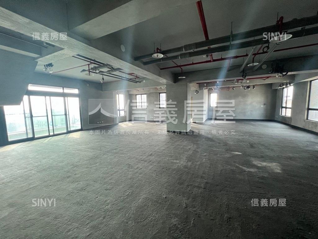 正藝文特區芙蓉匯景觀戶房屋室內格局與周邊環境