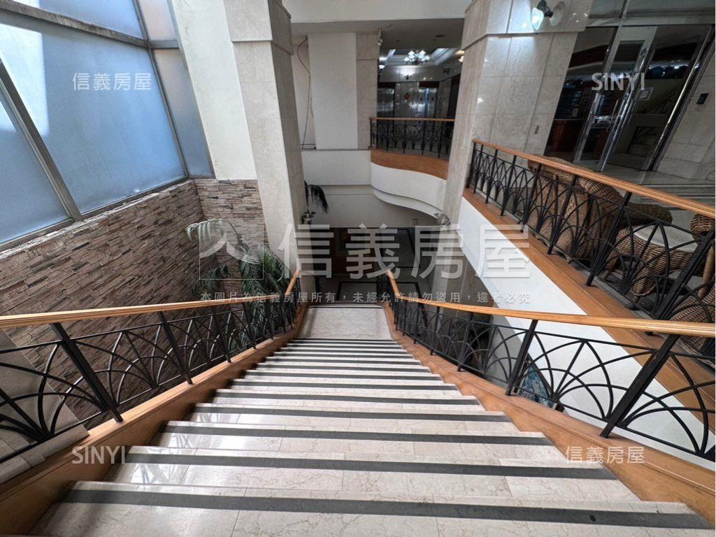 三木套房讚房屋室內格局與周邊環境
