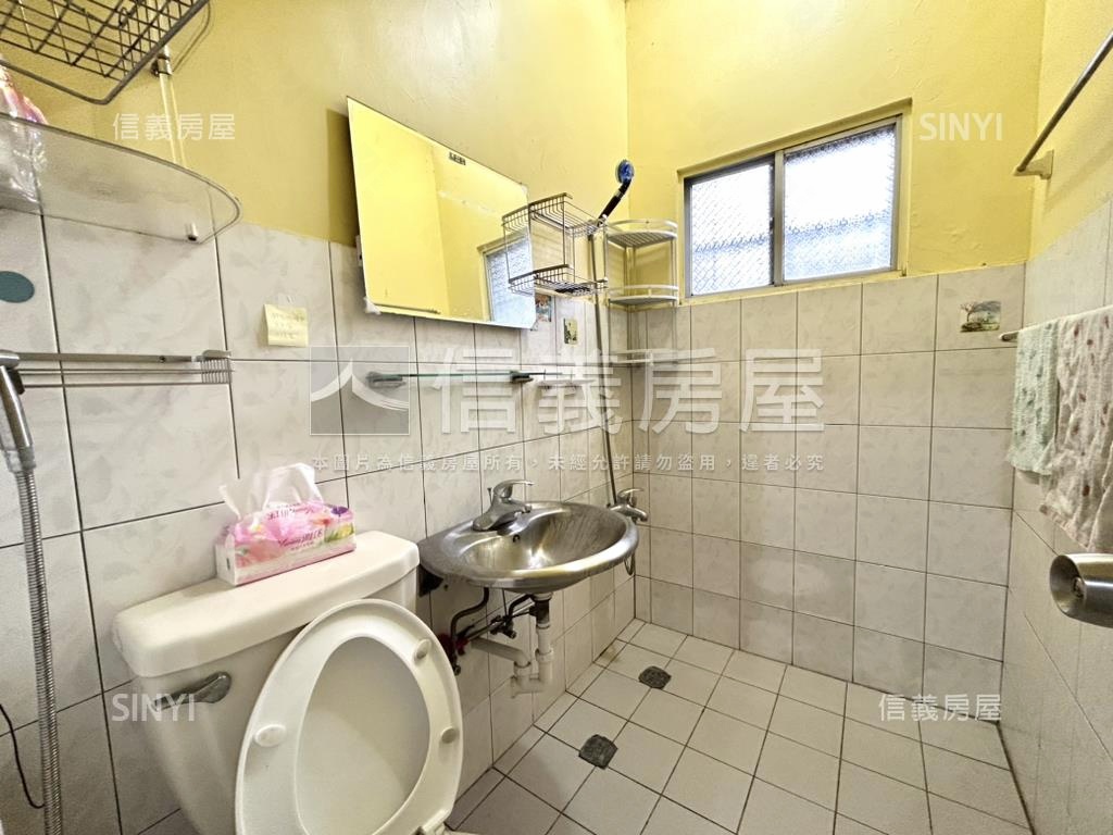 南屯近運動中心｜臨路透天房屋室內格局與周邊環境