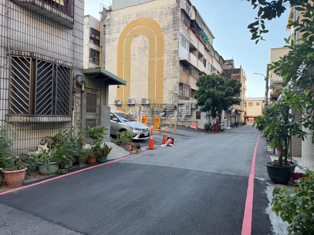文心中清捷運旁機能三房房屋室內格局與周邊環境