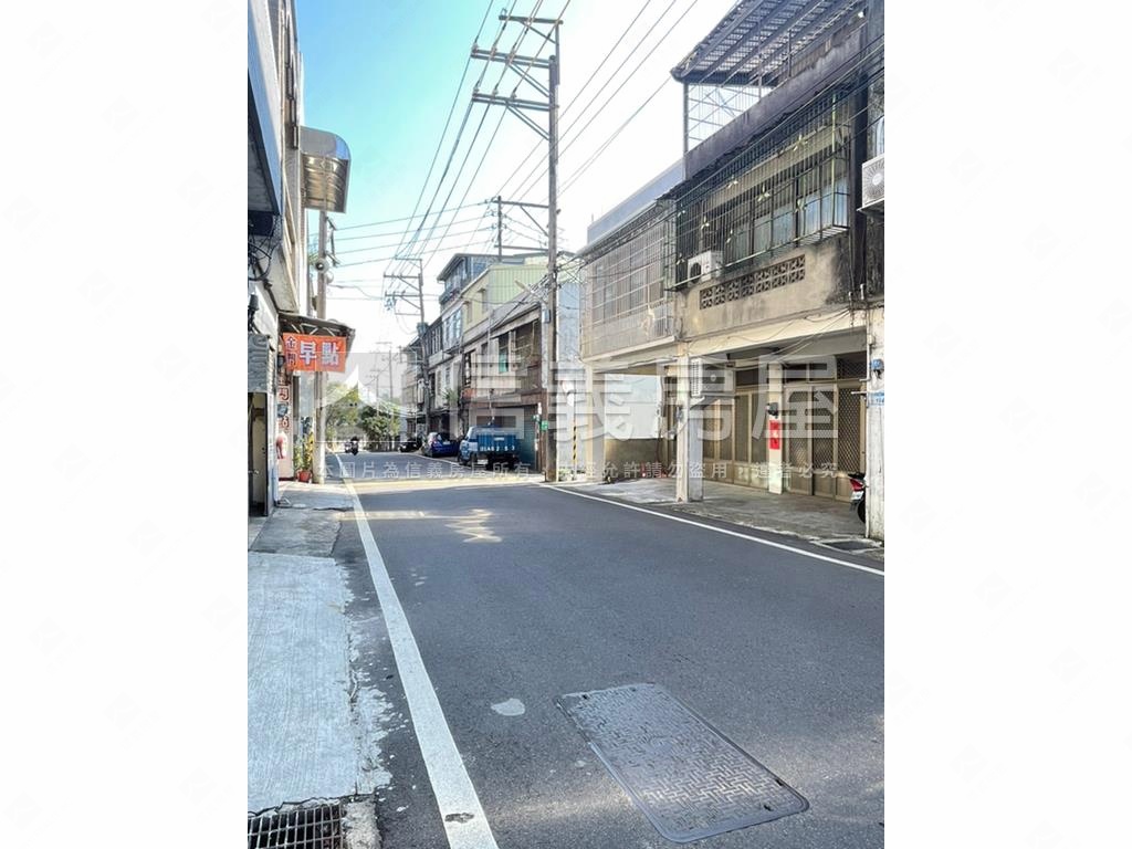 新光路低總價透天房屋室內格局與周邊環境