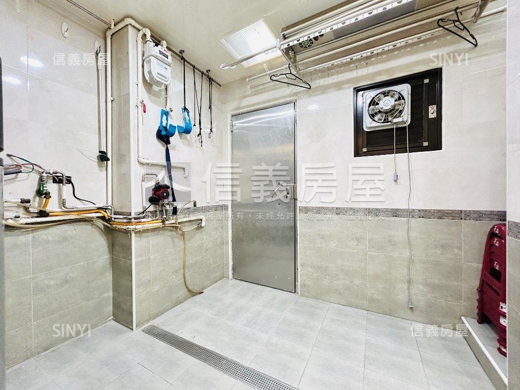 蘆洲北側＊稀有一樓辦公房屋室內格局與周邊環境