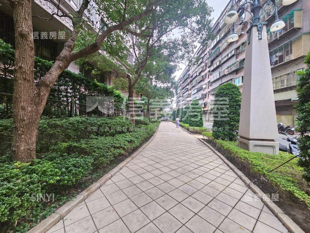 蘆洲北側＊稀有一樓辦公房屋室內格局與周邊環境
