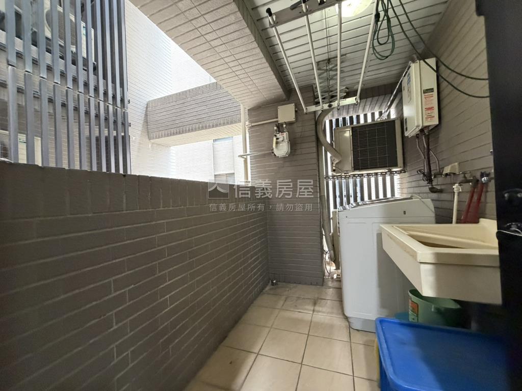 專任中山苑三房平車視野戶房屋室內格局與周邊環境
