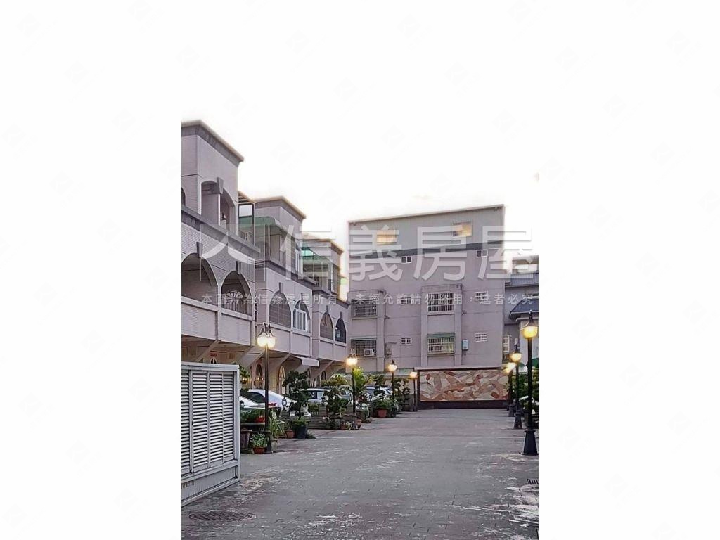 庭院朝南大地坪透天別墅房屋室內格局與周邊環境