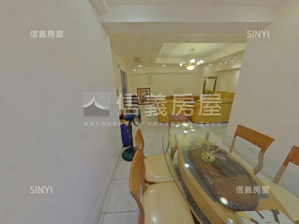 專任高視野觀天廈房屋室內格局與周邊環境