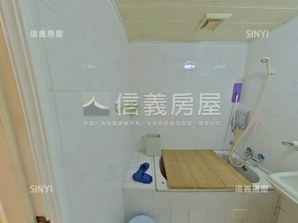 專任高視野觀天廈房屋室內格局與周邊環境