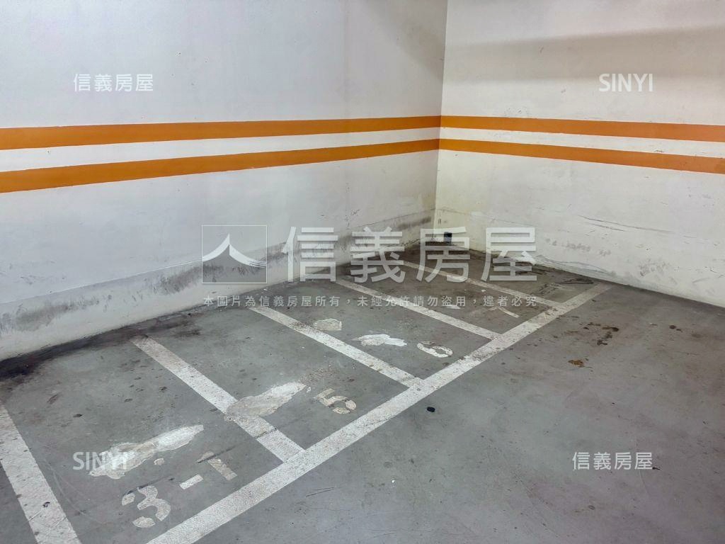 近車站幸福川稀有景觀美宅房屋室內格局與周邊環境