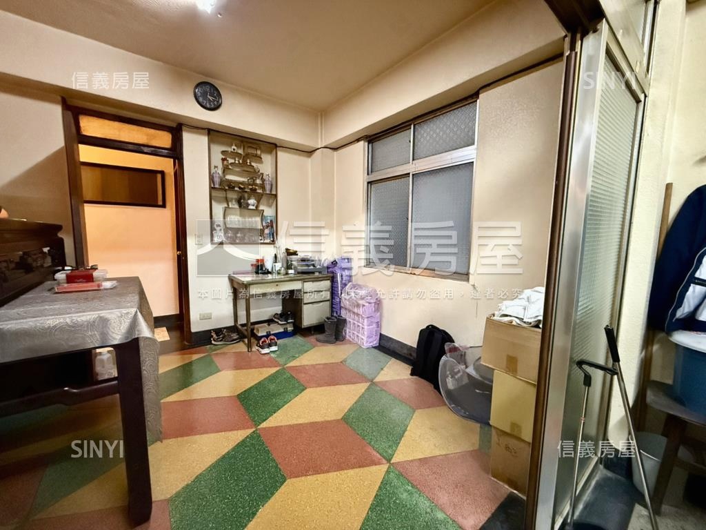 東門市場傳家金山店面房屋室內格局與周邊環境