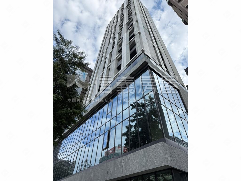 【城人之美】首泰兩房５Ｆ房屋室內格局與周邊環境