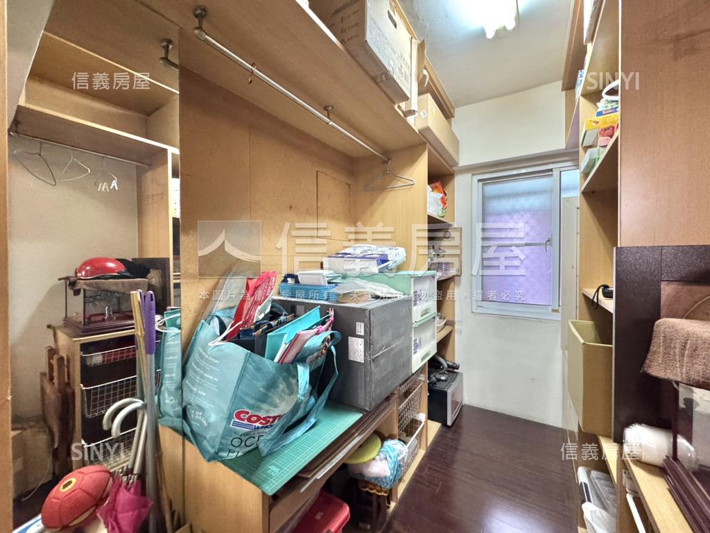 文化中心邊間採光學區四房房屋室內格局與周邊環境