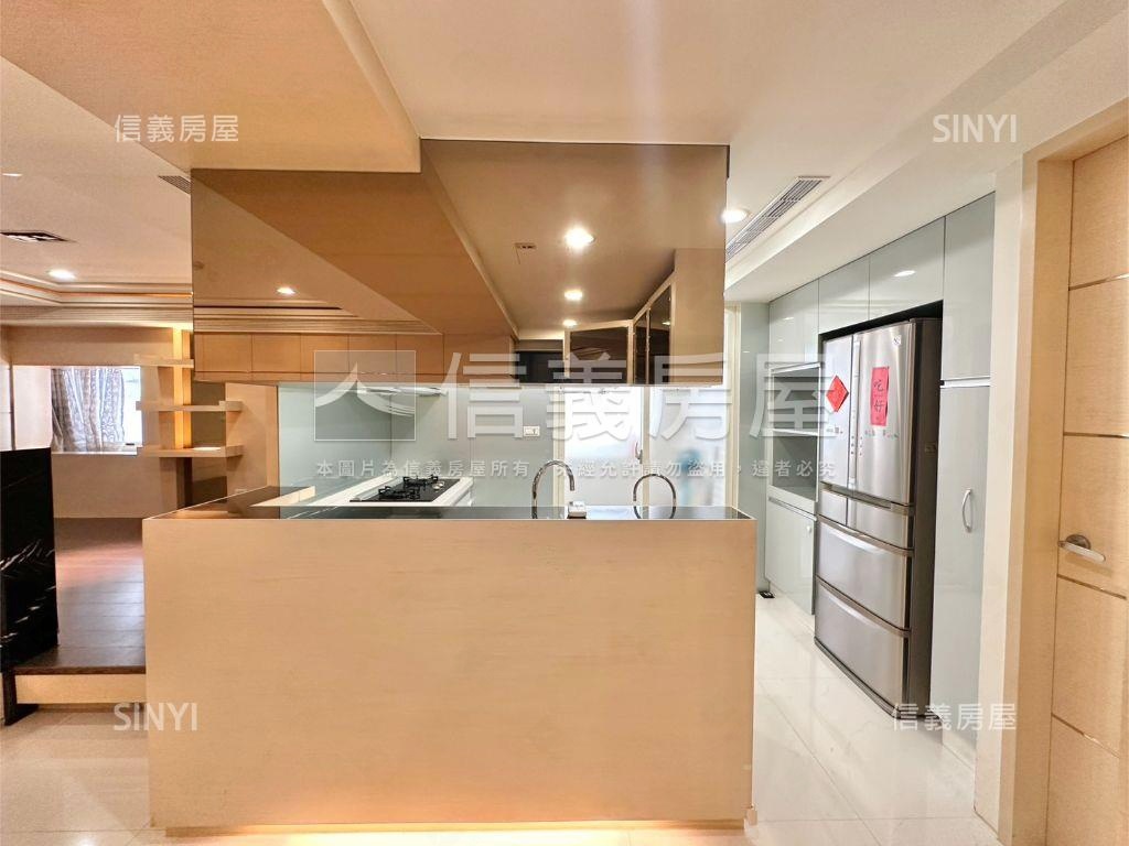 忠孝敦化質感面寬高樓美邸房屋室內格局與周邊環境