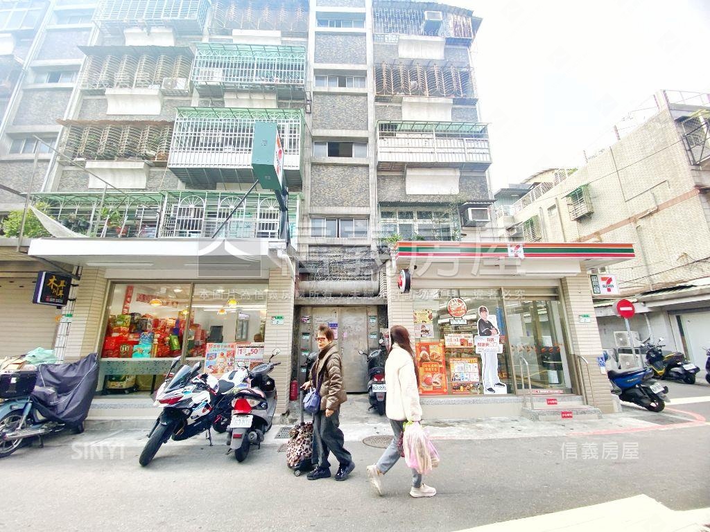 捷運萬大線☆超商金店面房屋室內格局與周邊環境