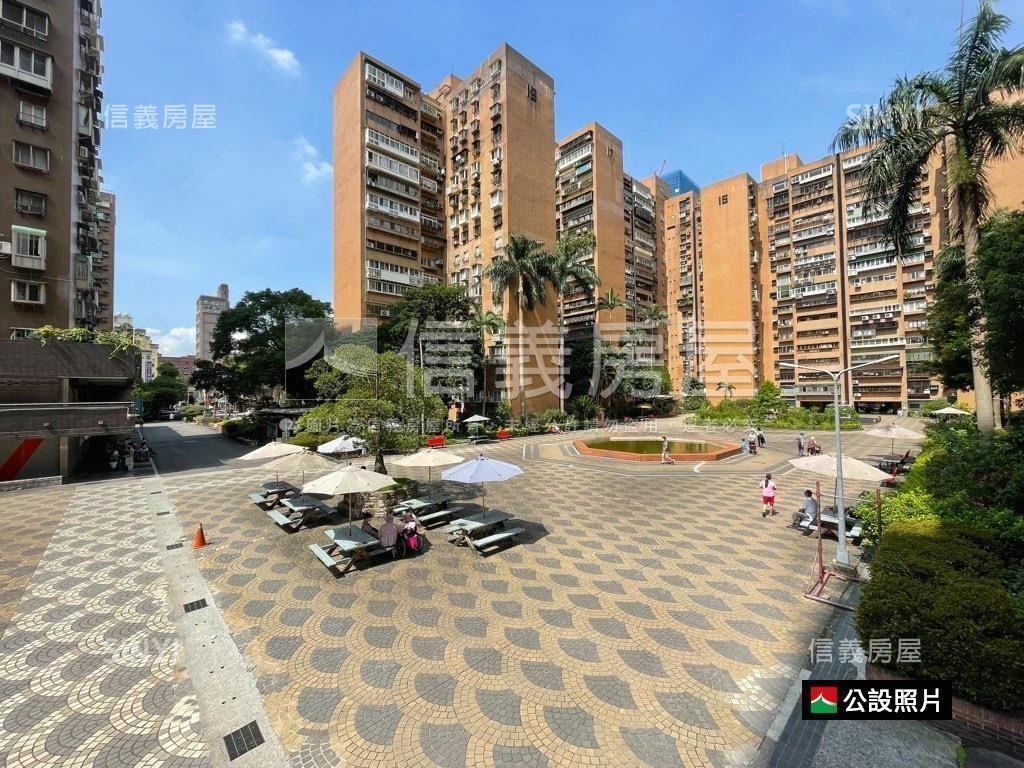 捷運高樓明亮三房房屋室內格局與周邊環境