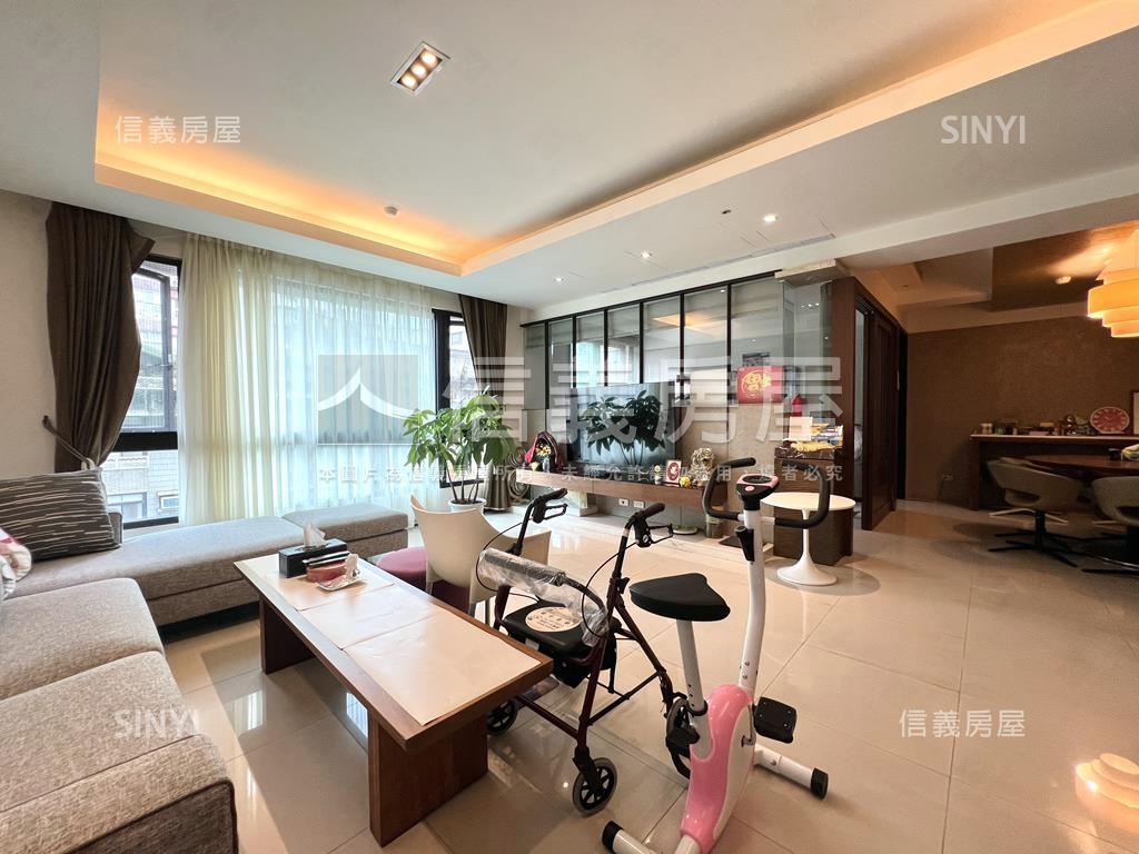 秀水庭．極簡奢華房屋室內格局與周邊環境