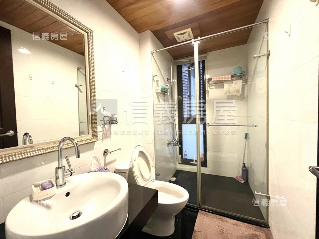 秀水庭．極簡奢華房屋室內格局與周邊環境