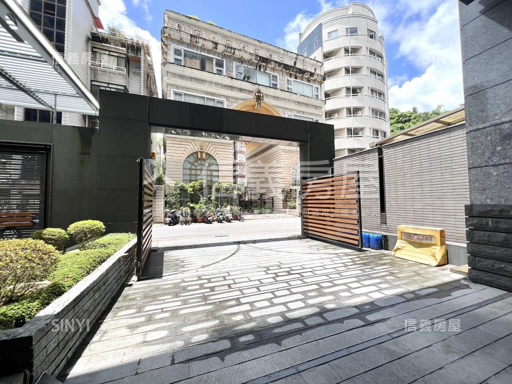 秀水庭．極簡奢華房屋室內格局與周邊環境